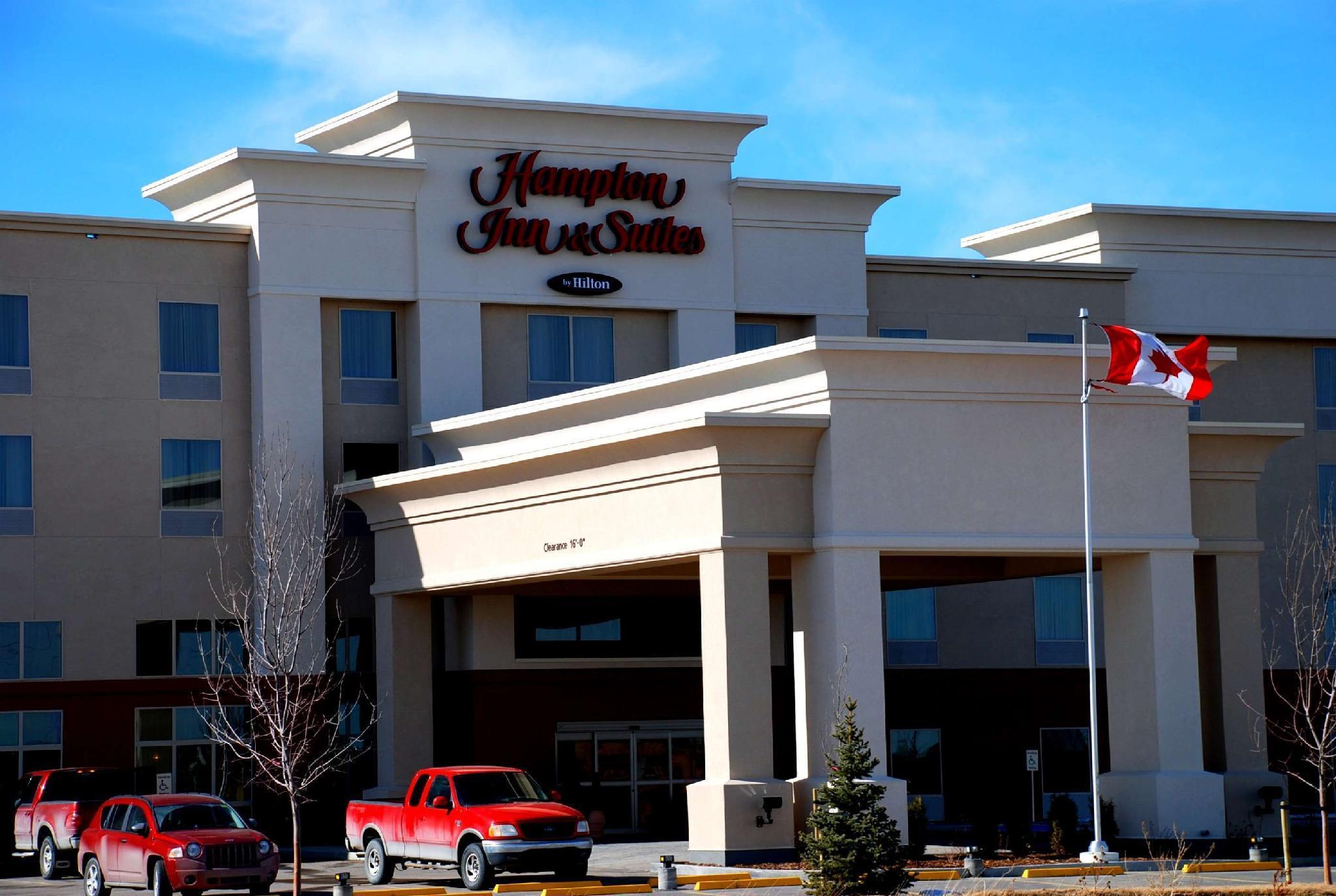 Hampton Inn & Suites By Hilton Lethbridge Exterior foto