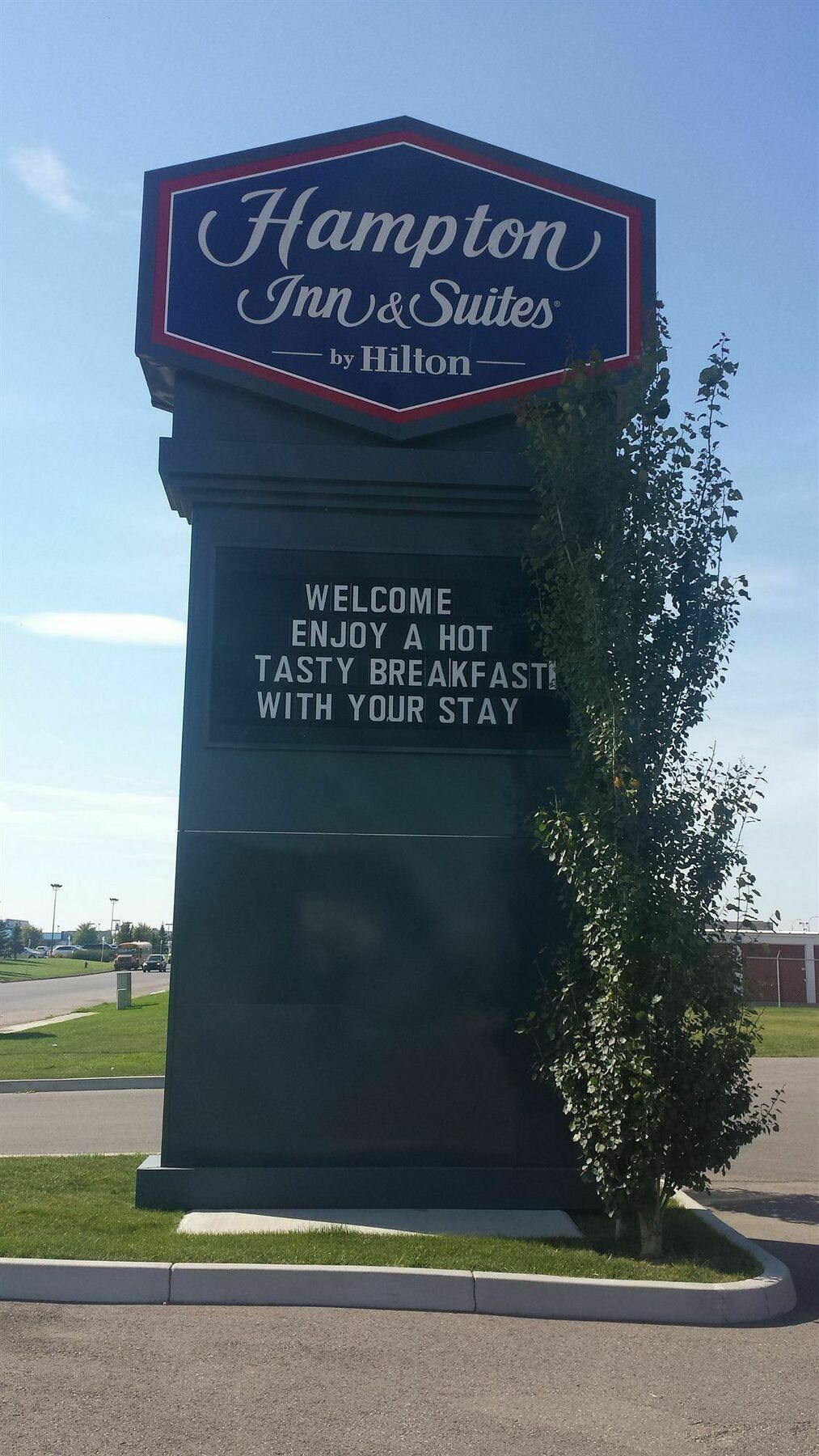 Hampton Inn & Suites By Hilton Lethbridge Exterior foto